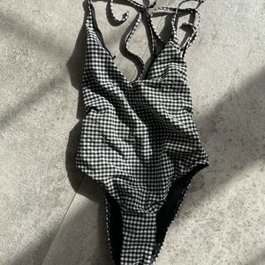 Billabong gingham scoopback bathing suit